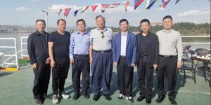 中國黃河文化經(jīng)濟(jì)發(fā)展研究會何光暐會長一行赴我市考察交流，與文旅集團(tuán)達(dá)成戰(zhàn)略合作